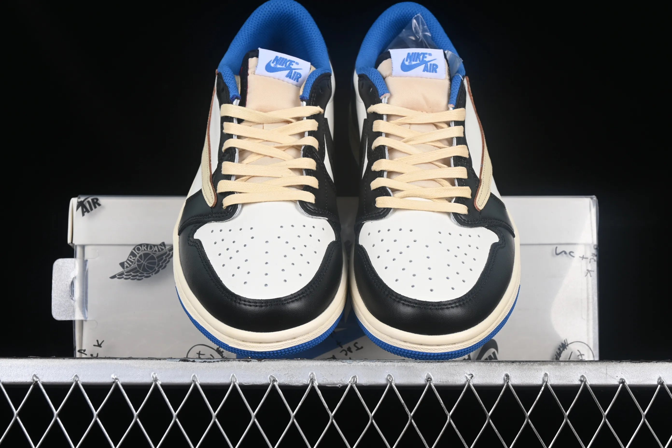 All categories Air Jordan Jordan series basketball shoes Air Jordan 1 Low B1 special price Travis Scott x Air Jordan 1 Low OG AJ1 Joe 1 undercut low top DM7866-140